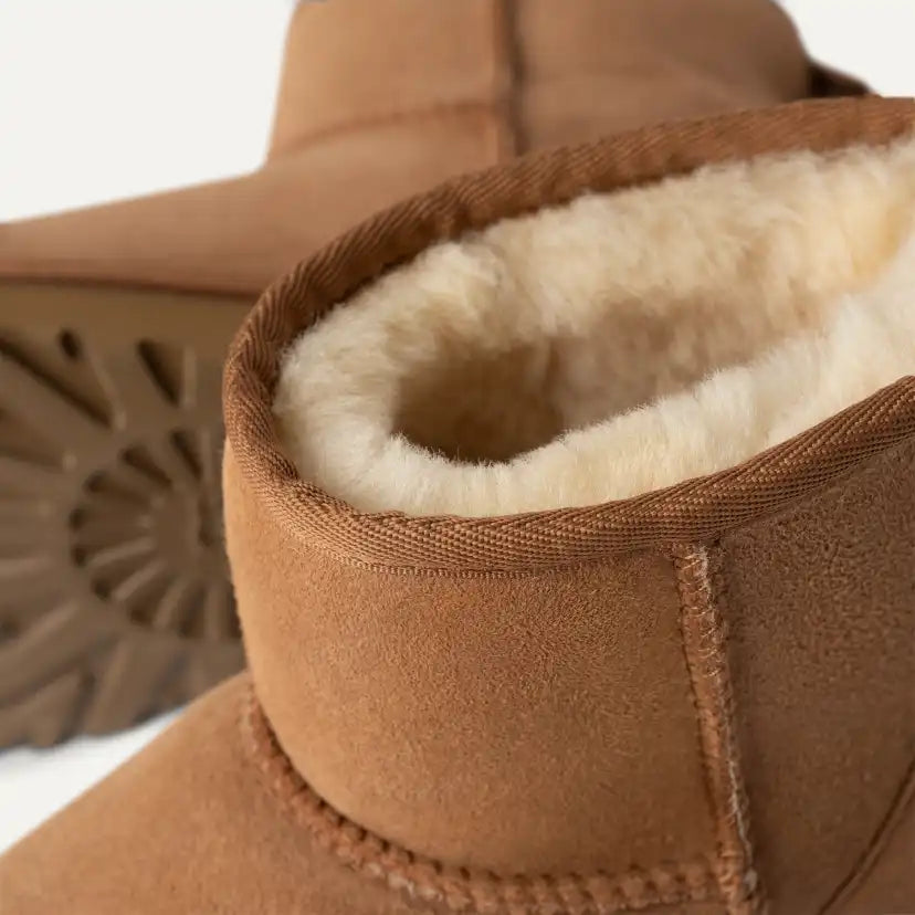 UGG Botte Classic Ultra Mini